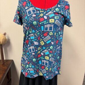 LuLaRoe Classic T NEW size M Blue Teacher School Pattern